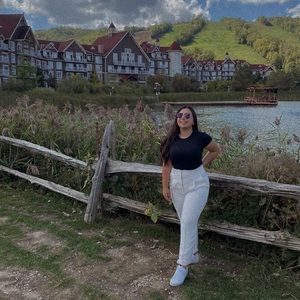 Meet your Posher, Rita